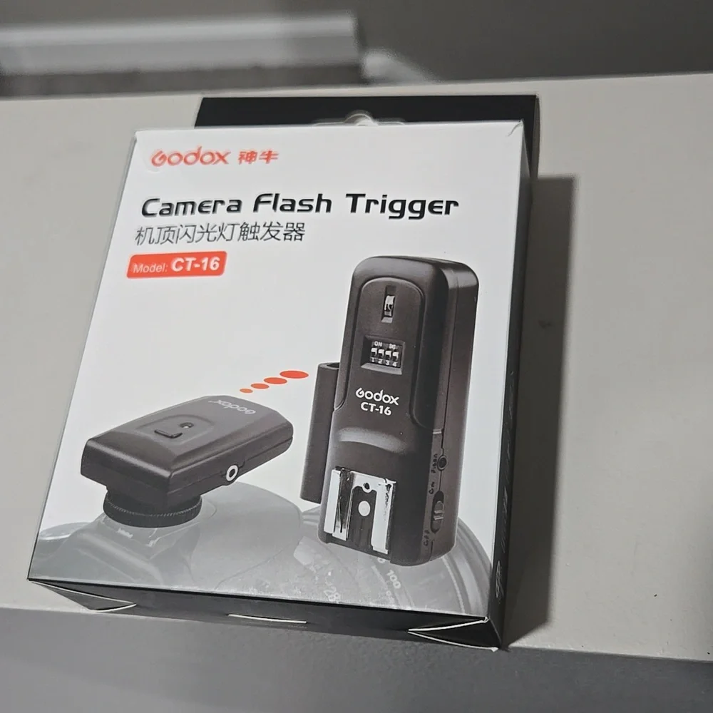 NIB Godox Camera Flash Trigger CT-16